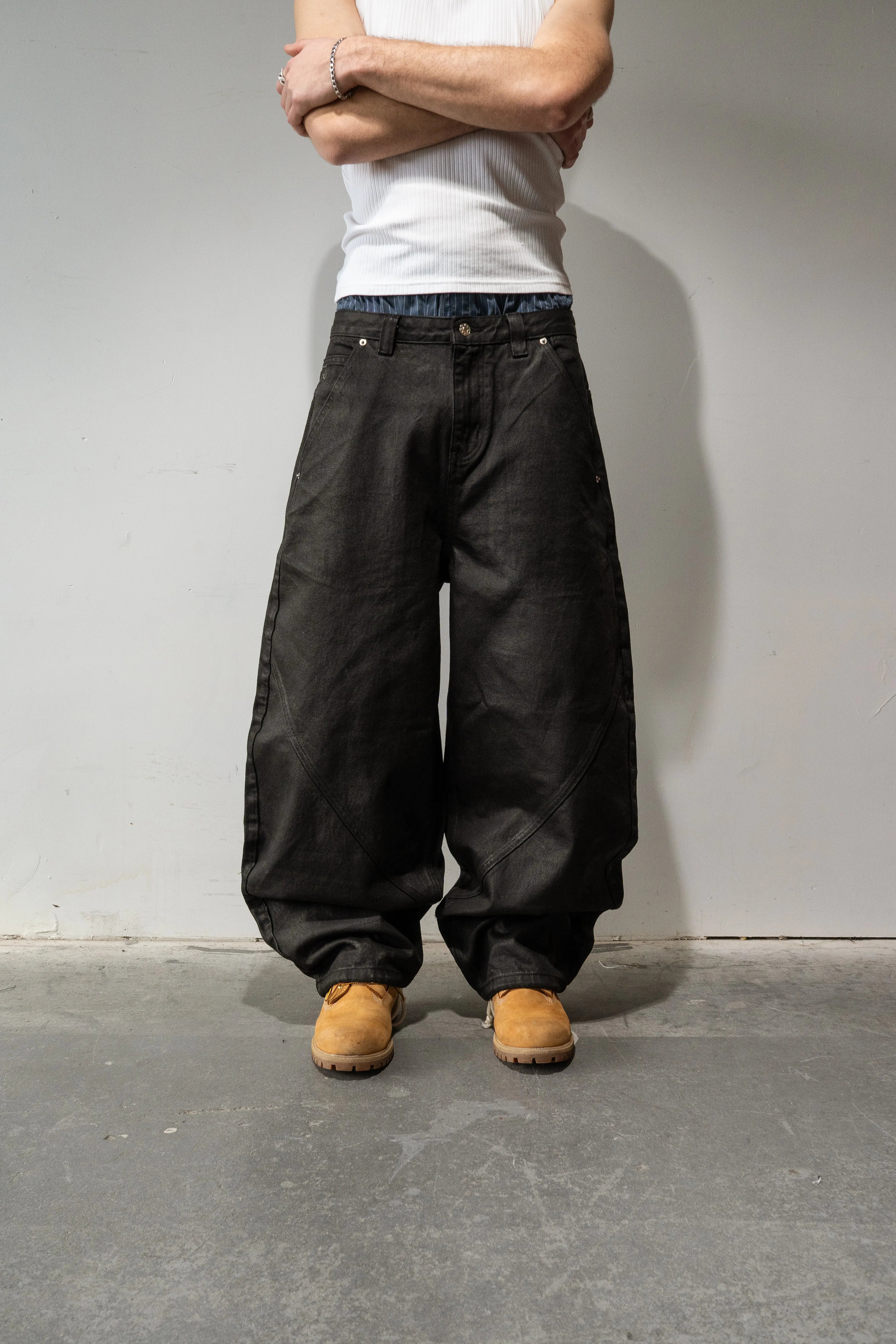 Black Waxed Baggy Denim – Gone