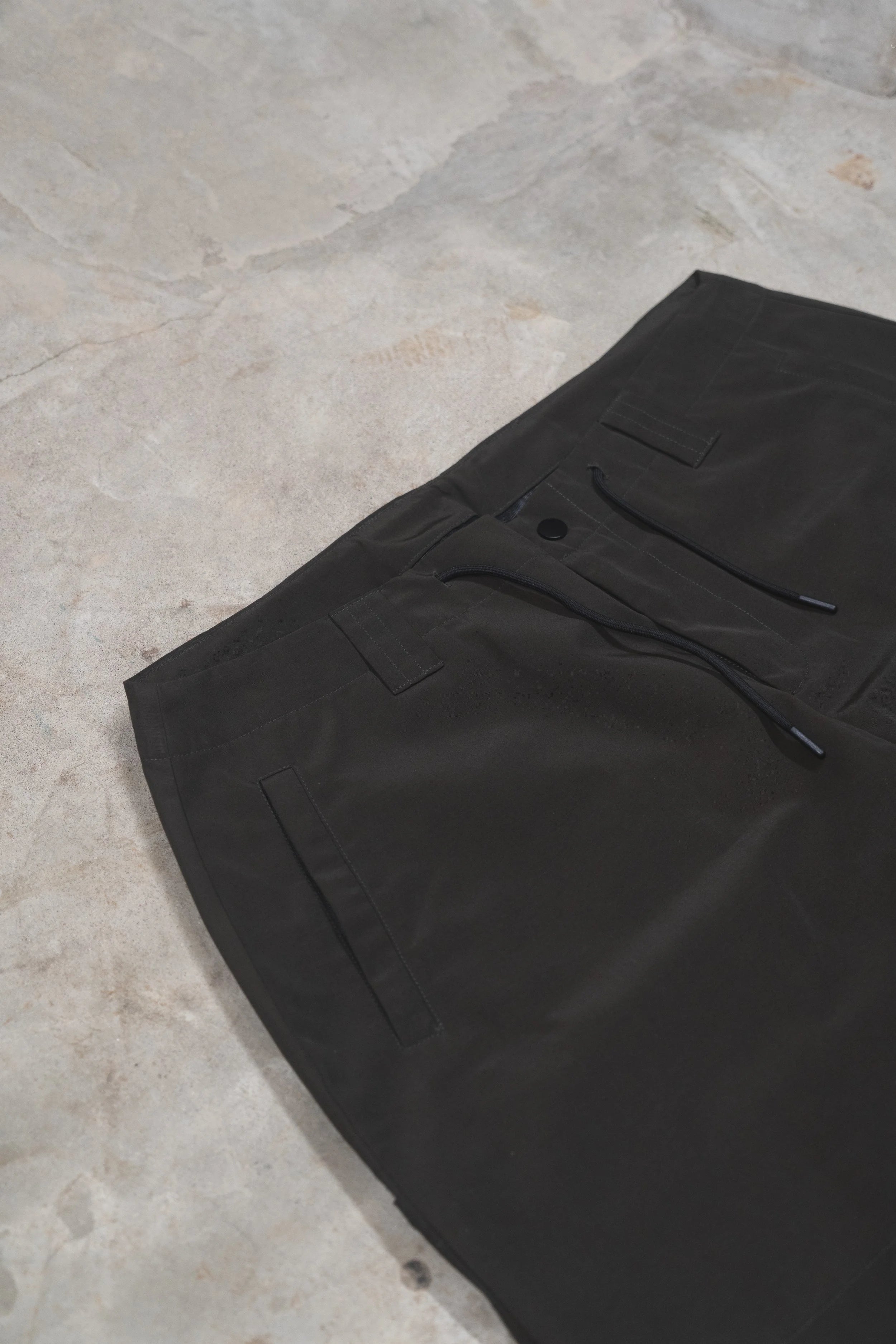 gone snowpants brown