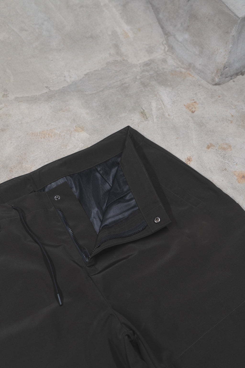 gone snowpants brown